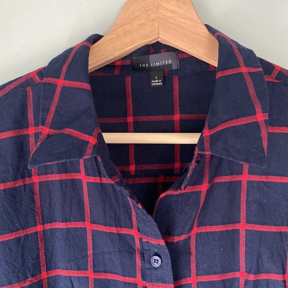 The Limited plaid button down - Picture 2 of 5